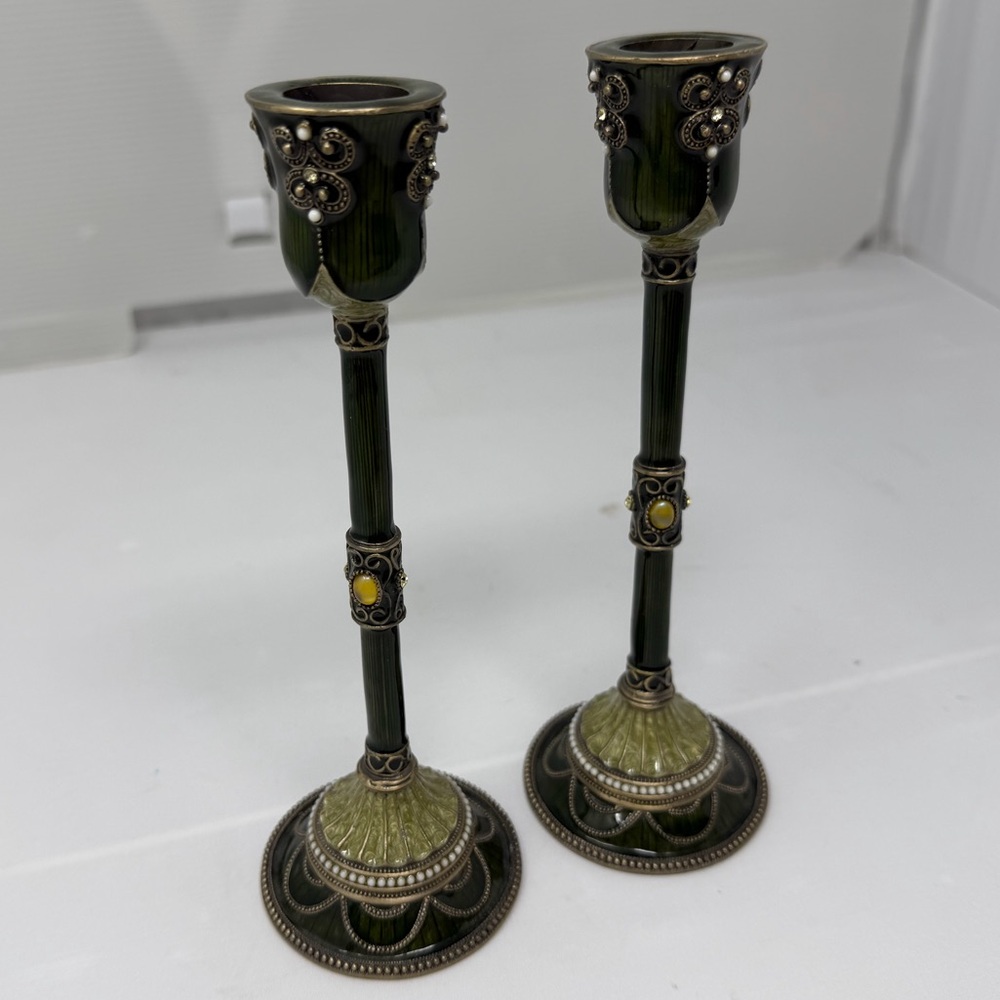 Tizo Jeweled Green Candlestick (Set of 2) - Picture 6 of 6
